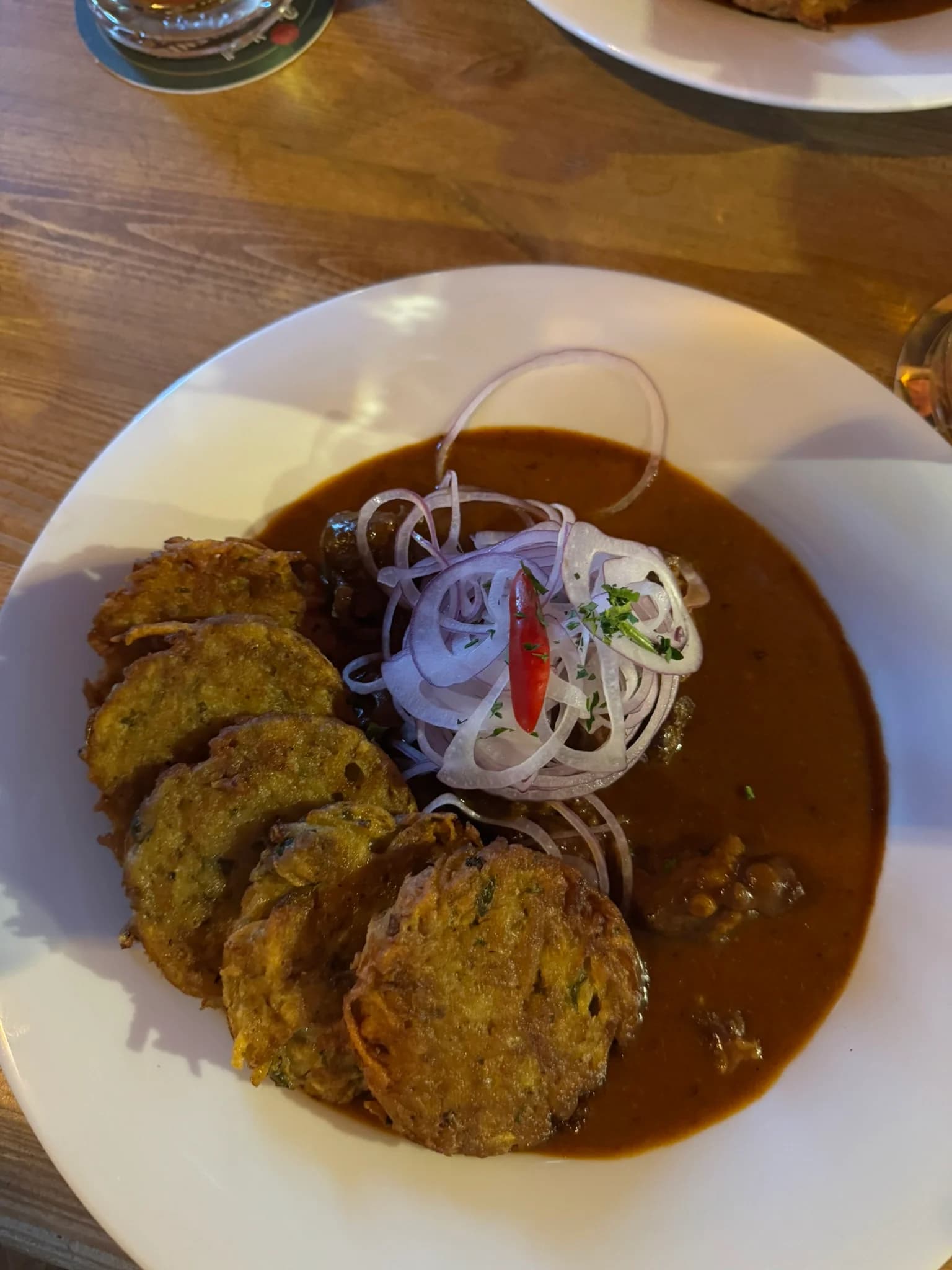 Guláš z Restaurace Ve sklípku